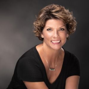 Meet your Posher, Angie